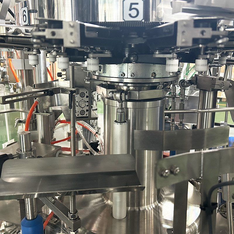 পপকর্ন চিকেন মাল্টি-ফাংশনাল অনিয়মিত আকারের ব্যাগিং মেশিন স্বয়ংক্রিয়ভাবে স্ট্যান্ড আপ পাউচ ফ্রোজেন পর্ক ডয়প্যাক প্যাকিং মেশিন