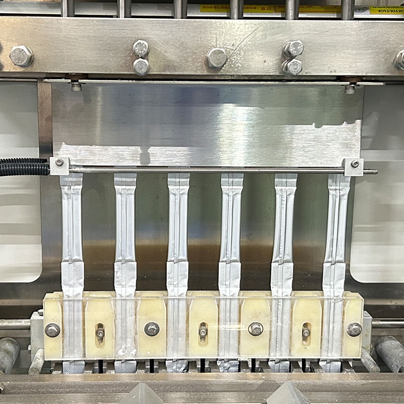 স্বয়ংক্রিয় ৬ লাইন ৮ লাইন ভিএফএফএস ড্রিঙ্ক পাউডার স্যাশেট ফিলিং প্যাকিং মেশিন, কলোস্ট্রাম পাউডার স্টিক প্যাক মাল্টি লেন প্যাকিং মেশিন