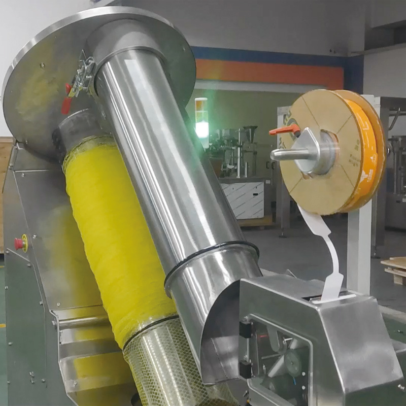 উচ্চ গতি সম্পন্ন উল্লম্ব স্বয়ংক্রিয় জাল পকেট মেশিন, গাজর সবজি জাল ব্যাগ প্যাকিং মেশিন, নাশপাতি স্বয়ংক্রিয় নেট প্যাকিং মেশিন